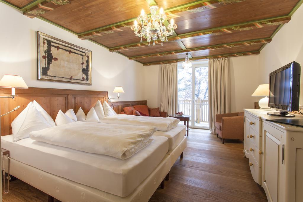 Theresa Wellness-Geniesser-Hotel Zell am Ziller Rum bild